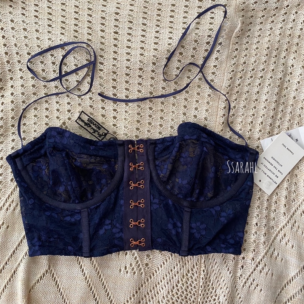 For Love and Lemons Mia Set - Picture 5 of 16